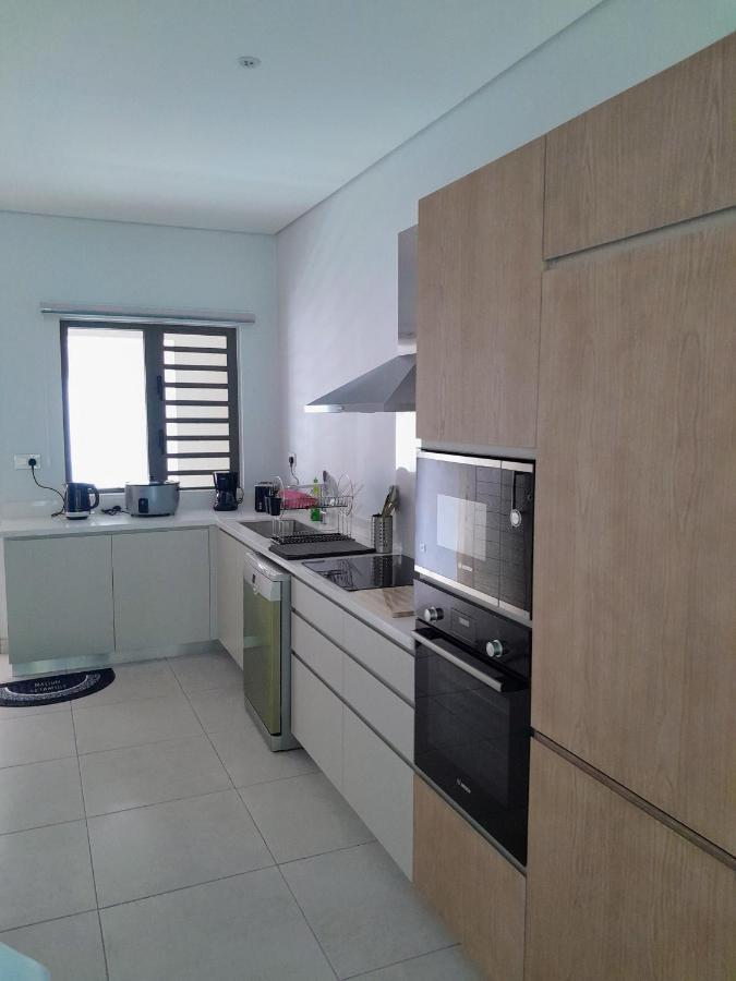 Joli Appartement Neuf, Route Cotiere Grand Baie Exteriör bild